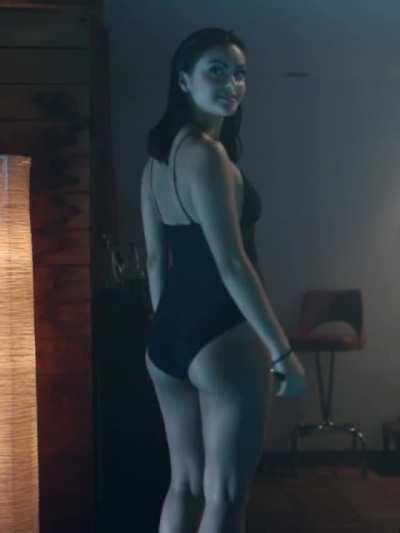 Camila Mendes