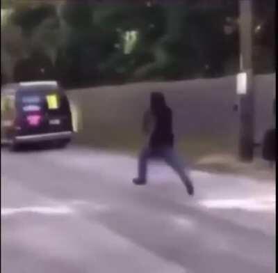 God damn I swear this fatass always turn to Usain Bolt every time the ice cream truck pass🤦‍♂️