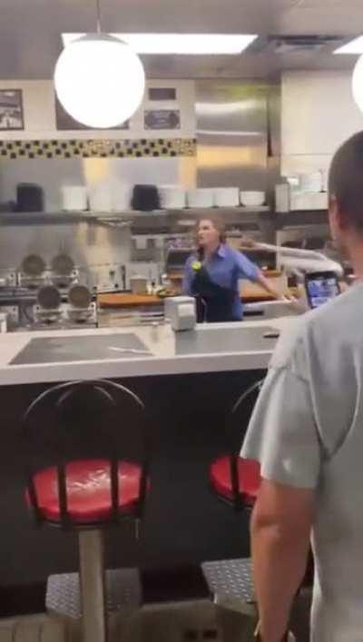 Don’t mess with Waffle House employees