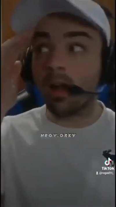 que es esta belleza de fondo :v