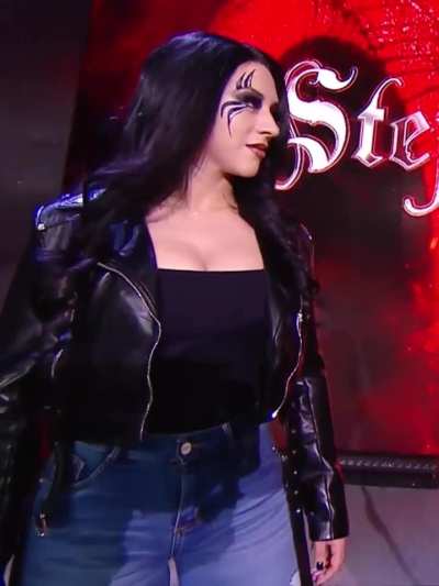 Stephanie Vaquer (NXT 1/28/25)