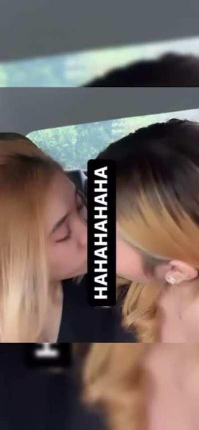 Ermmm adik beradik ni 🤤💦 @niacr7