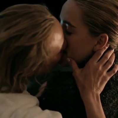 Scene with Diane Kruger - Swimming with Sharks [Series] (2022)