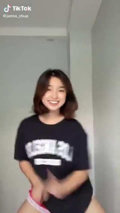 cute @janna_chua