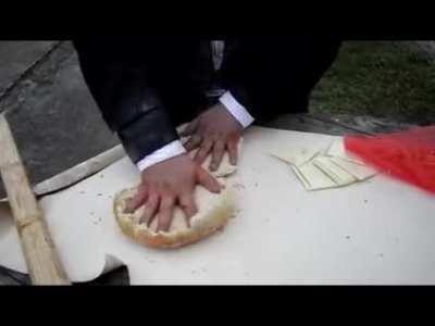 Want the full video of the crazy hamburger? You'r welcome.