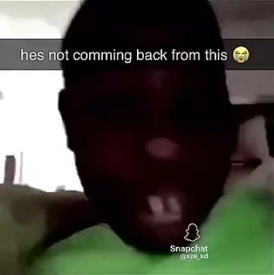 when i try to roast somone on a old phone be like: 