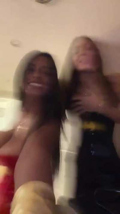 brown cannons queen | Emily Sant | Honeypot1766