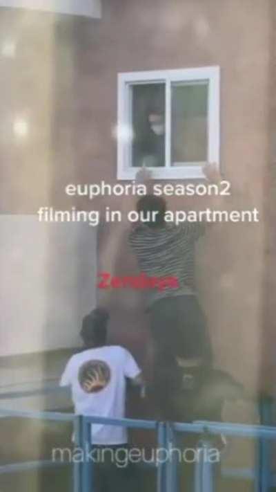 Zendaya out here doing stunts?! 👀