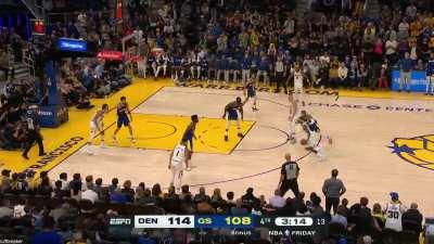 [Highlight] Nikola Jokic tramples down the lane and throws down the hammer