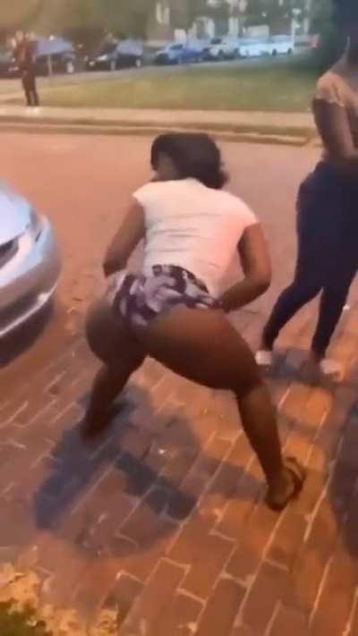 😵🍑 rent free🍑😵