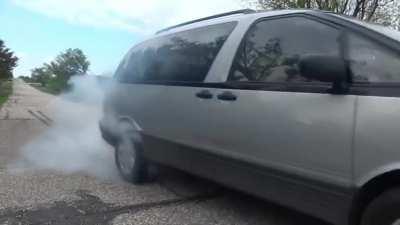 Took the R32 Manuelle Wagon out for a spin today.