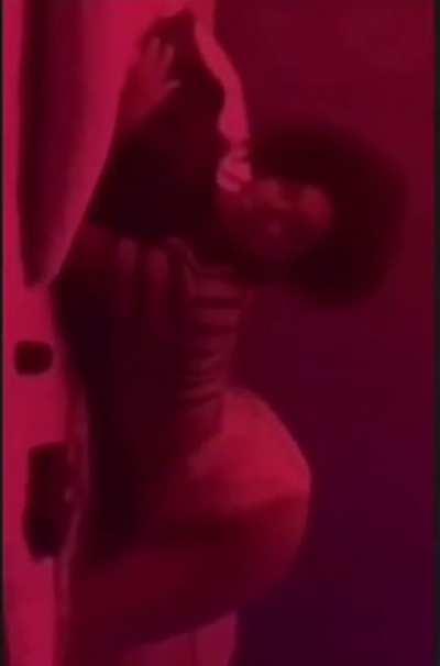 Drugzarefun4200 doggystyle