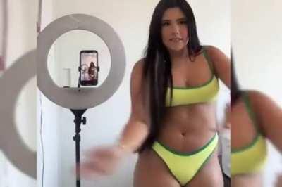 Cinthia Cruz ❌ 🍑😈