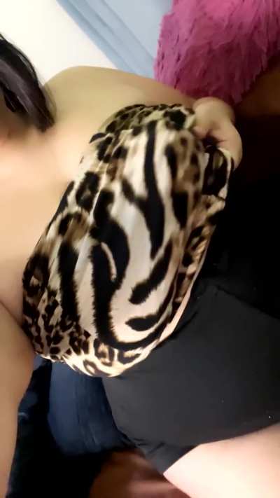 say YES if u wanna jerk off to the full video and I'll send it over