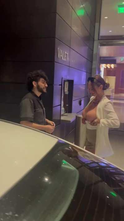 Slutty Tiktoker flashes Valet guy in public