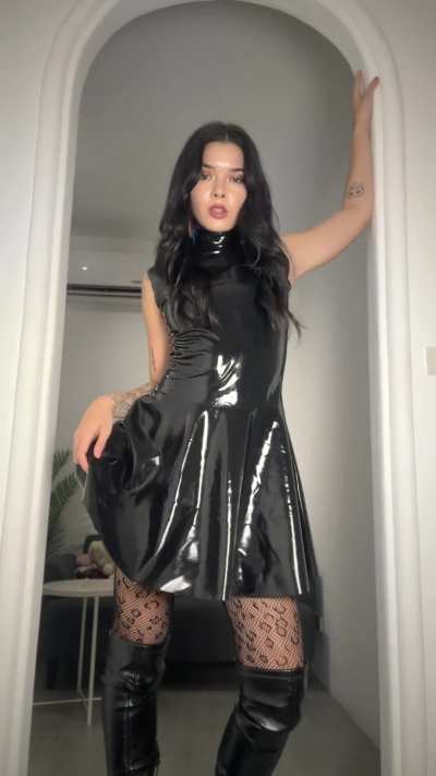 hey you wanna feel me grind on you all night