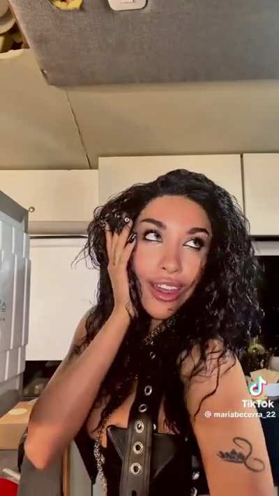 Maria y sus tetas🔥🔥🔥🔥