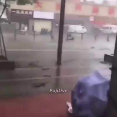 What are you wearing, “Jake from state farm”?!