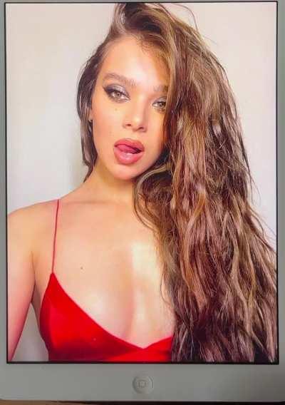 Goddess Hailee totally drained my balls!