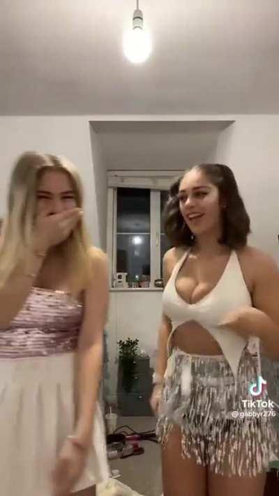 Showgirl Tryouts ☺ [gabbyr276]