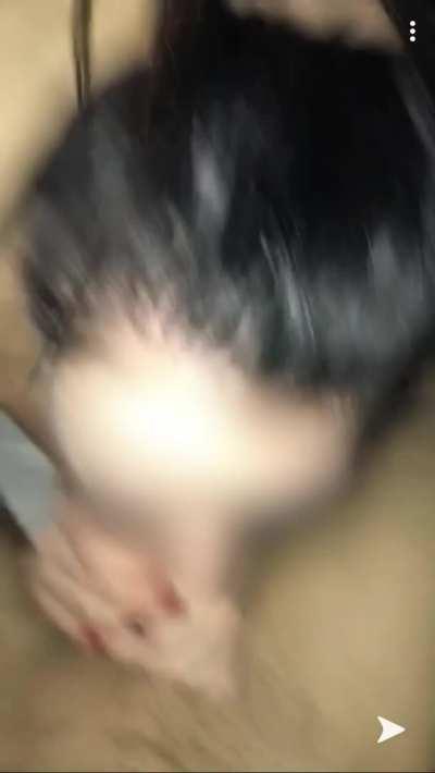 Arab guys run a train on a white brunette - Jeune Française se fait tourner par des Rebeus