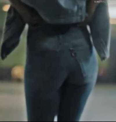 Deepika padukone's Gaand 🤤🤤