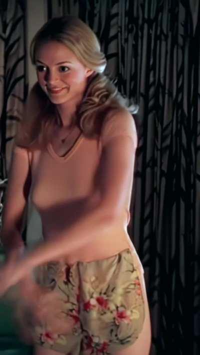 Heather Graham has some amazing tits