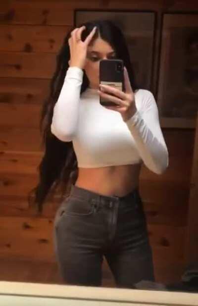 Her Ass in Tight Jeans 🤤