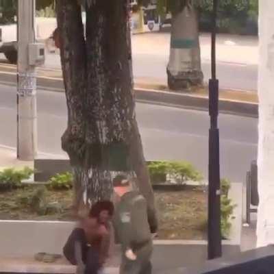 Pode nem bater uma em paz