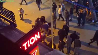 25 Nisan 2025 - Ankara’da polisin gözaltına aldığı bir öğrenciye sert müdahalesi: