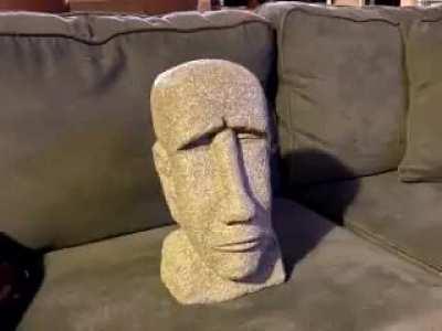 🗿