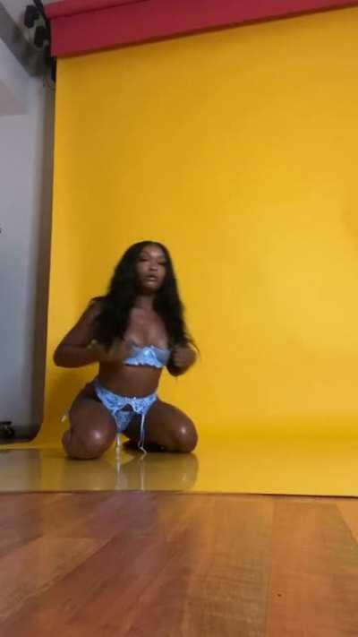 Intuition Itching While 👁️Cook In The Kitchen