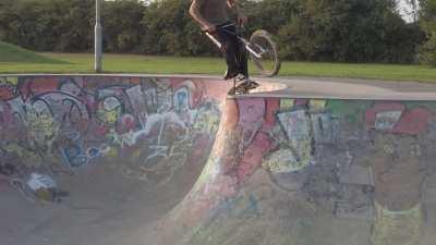 Momentum vs BMX Stunt in slow mo