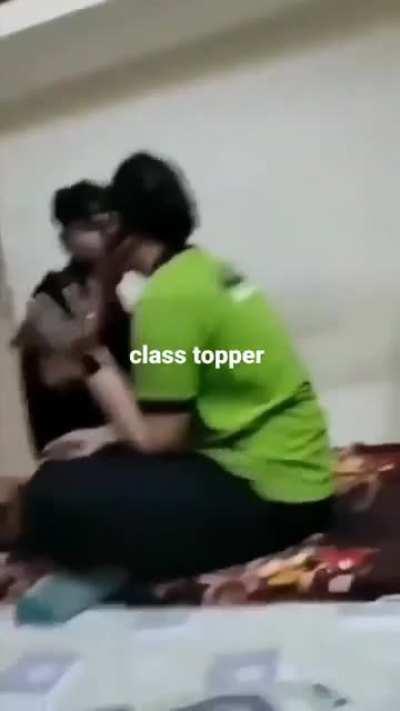 Kota na jane ka dard mujhe zindagi bhar satayega