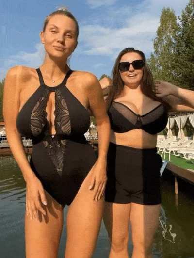 you prefer blondes or brunettes ?