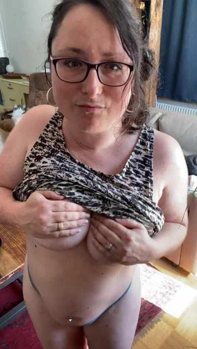 Can I be your favorite MILF?