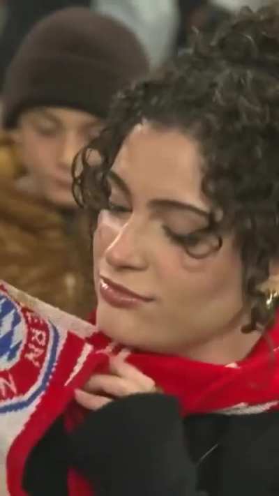 Jerkers I am a Bayern Fan from today, drop her insta for unlimited jerking and make this jerkers dream of unlimited jerking come true