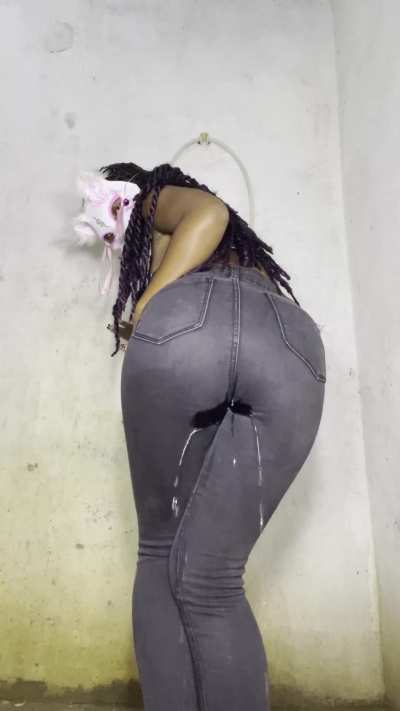 Does my ass look better soaked?