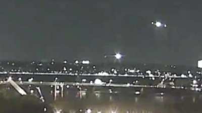 AA Regional Jet &amp;amp; Army transport helicopter crash at Washington Dulles International Airport