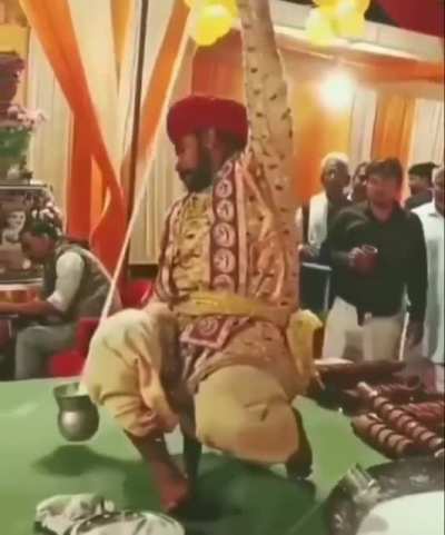 His bones must be 💪