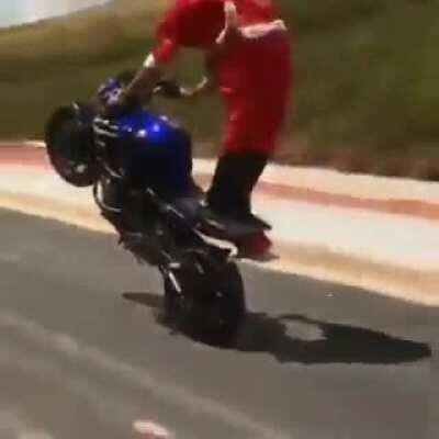 papai noel voltando para o polo leste