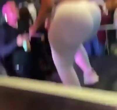 Shout out to the DJ 🎶