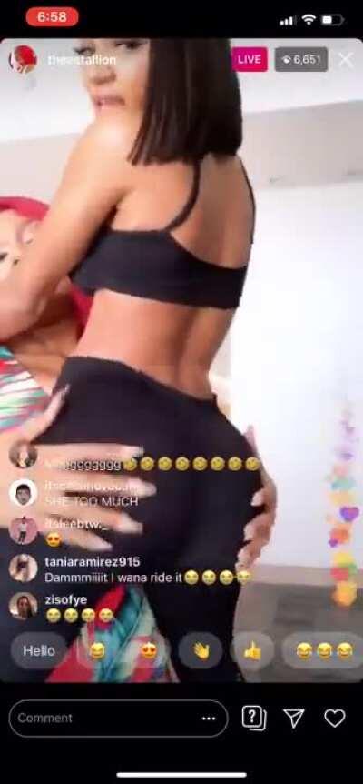Her best ig live ever. Her and jai nice twerk and rub each other's asses (/r/TheeStallion)