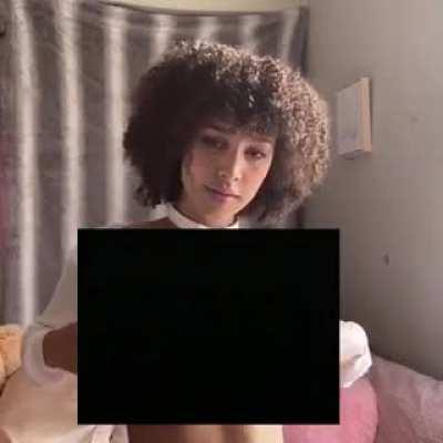 Damn she a baddy for real. 🤤🤤🤤