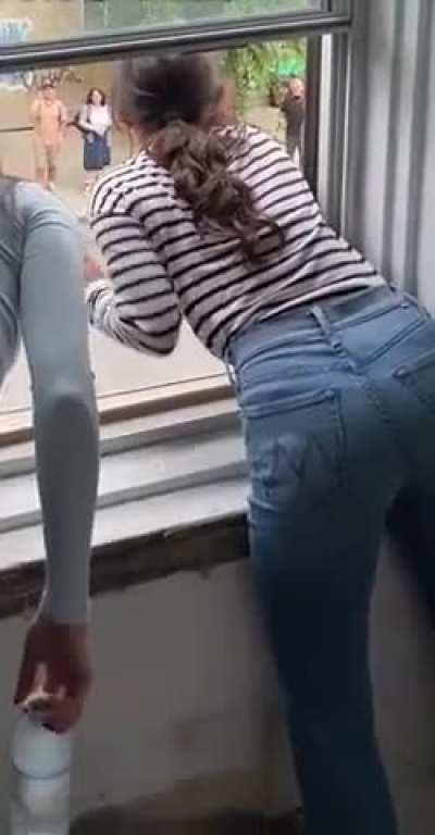 She needs to wear jeans more often 