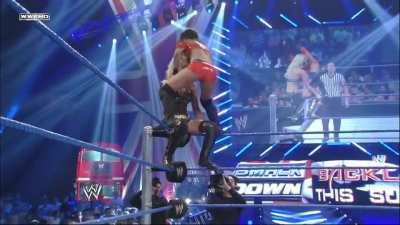 Gail Kim frankensteiner on Maryse