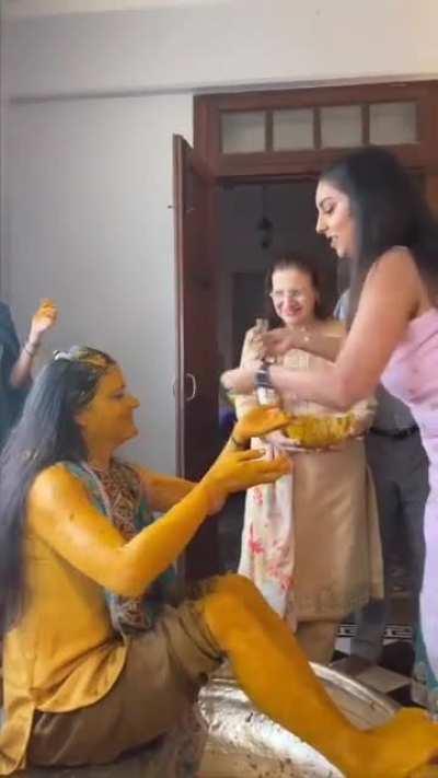 Bhai yeh kya dekh liya maine.