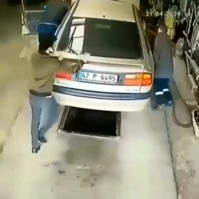 HMB while I push the car