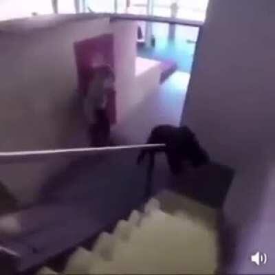 How to use stairs (drunk edition)