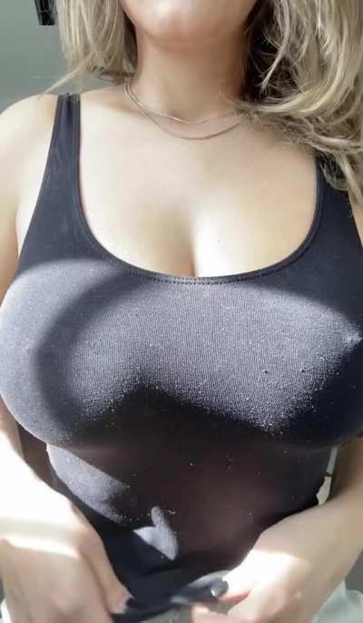 First time Titty drop. What do you think of my 32E’s? 😇